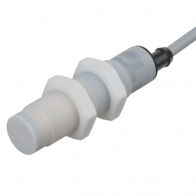 Капацитивен сензор - корпус от пластмаса (M18 x 85 mm), обхват 12 mm, изход PNP/NPN - NO/NC - програмируем, захранване 10 - 40 V DC, свързване с кабел 2 m, раб. темп. от -30 до 85 °C, IP 67, IO-Link